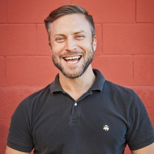 Noah Wilson-Rich · Co-founder/CEO, The Best Bees Company, Urban Beekeeping Solutions - podcast episode cover